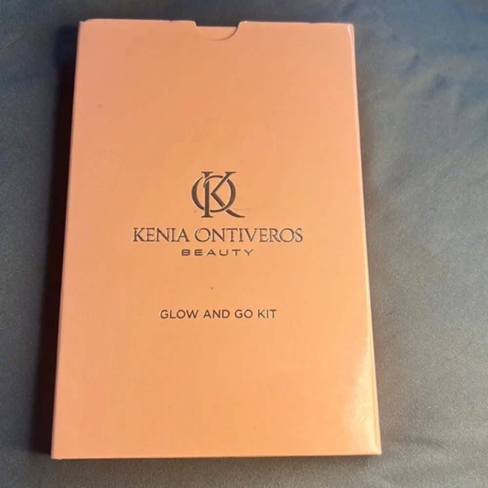Glow and Go Kit​​​